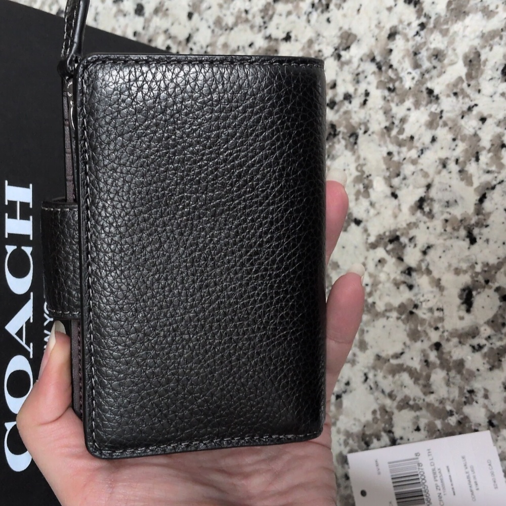 ✨SOLD✨NEW Coach Black Corner Zip Medium Snap Wallet Pebble Leather Authentic - Picture 5 of 8